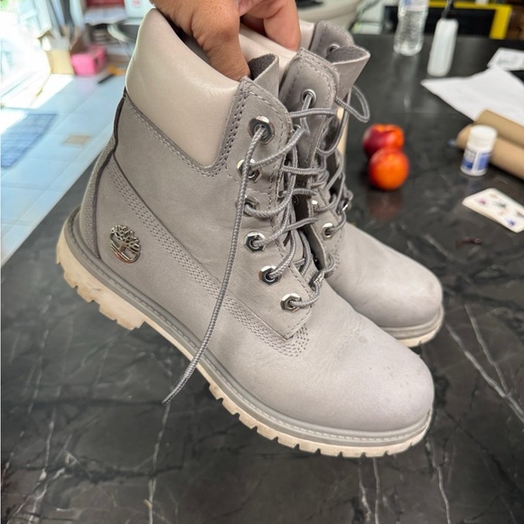 Women’s Timberland boots grey size 7.5 - Picture 1 of 6